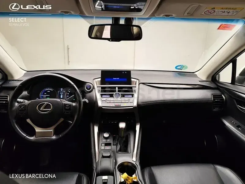 Usado Lexus NX300h Business Edition 197 CV (144 kW) 2017 Blanco SUV