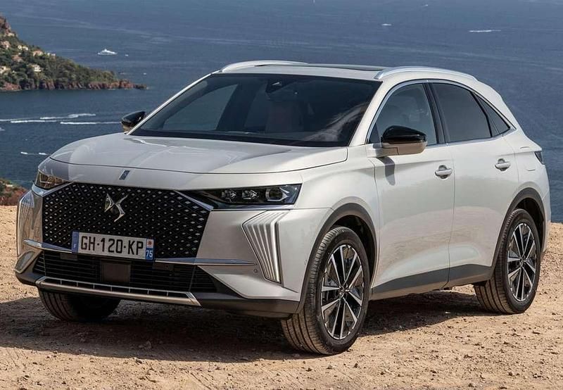 Usado DS Automobiles DS7 Crossback Be Chic 129 CV (94 kW) 2018 Gris SUV