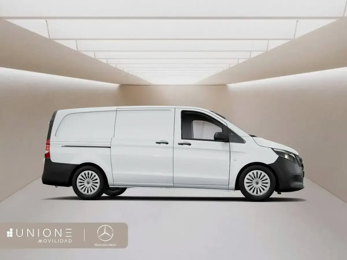 Usado Mercedes Vito 102 CV (75 kW) 2025 Blanco Van