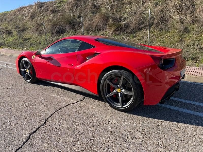 Usado Ferrari 488 670 CV (492 kW) 2015 Rojo Coupe
