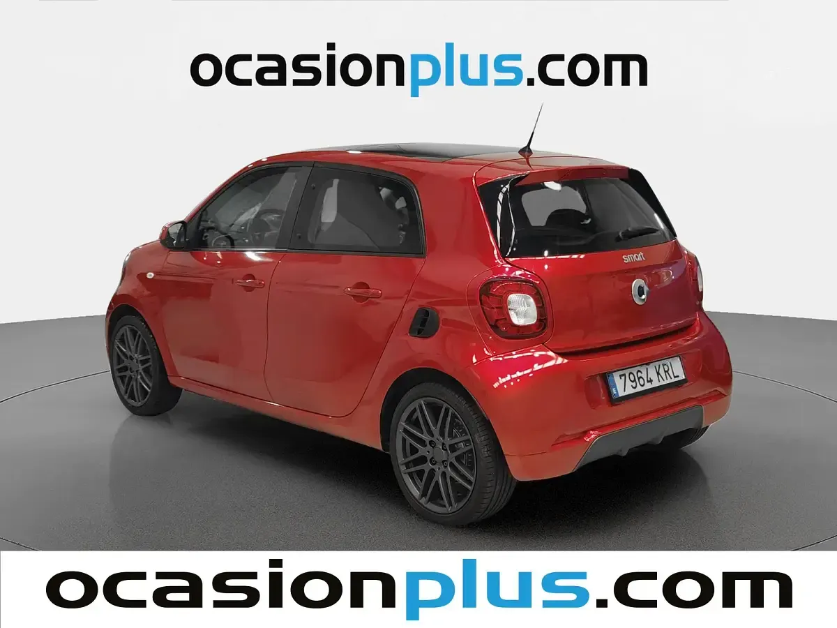 Usado Smart ForFour 90 CV (66 kW) 2018 Rojo Utilitario