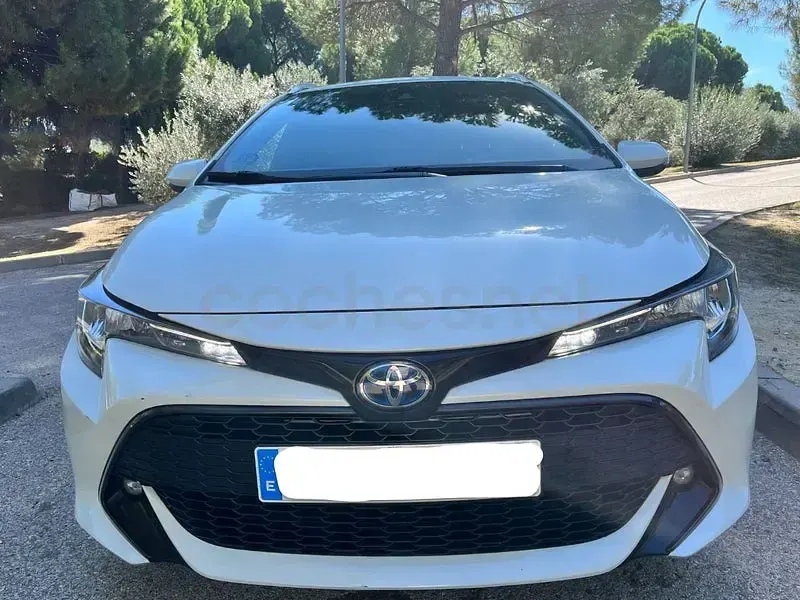 Usado Toyota Corolla Active 122 CV (89 kW) 2022 Blanco Familiar