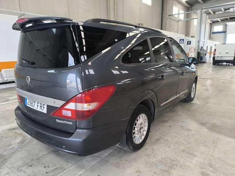 Usado Ssangyong (KGM) Rodius 165 CV (121 kW) 2007 Azul Monovolumen