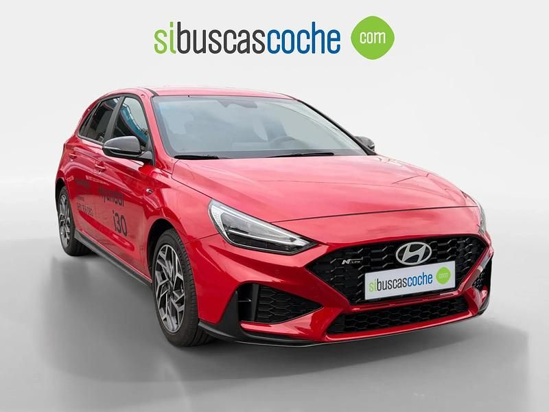 Nuevo Hyundai i30 N Line 100 CV (73 kW) 2025 Rojo