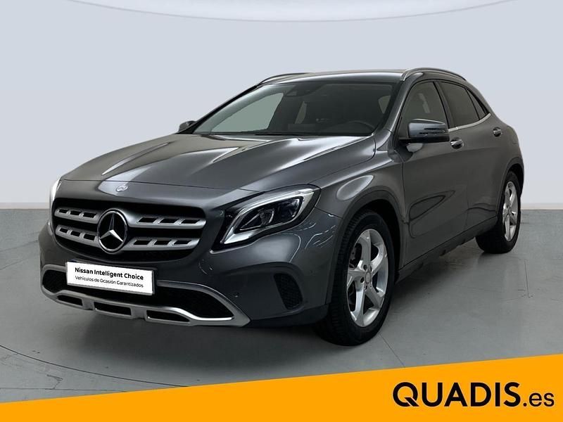 Usado Mercedes GLA200 136 CV (100 kW) 2017 Gris SUV