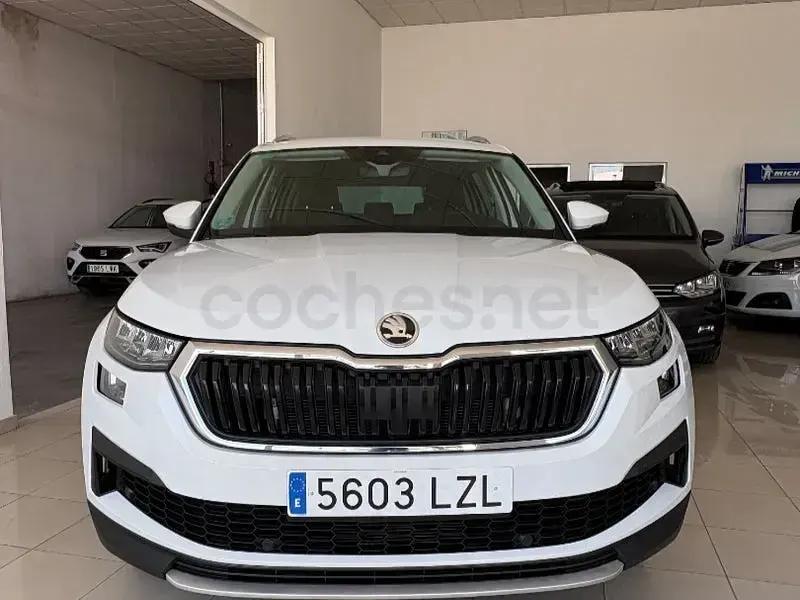 Usado Skoda Kodiaq Ambition 150 CV (110 kW) 2022 Blanco SUV