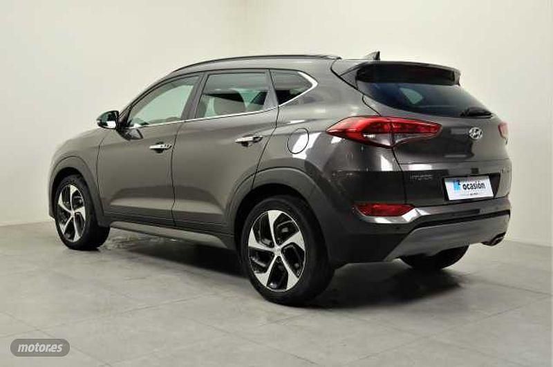 Käytetty Hyundai Tucson 136 HP (100 kW) 2016 Hopea Katumaasturi