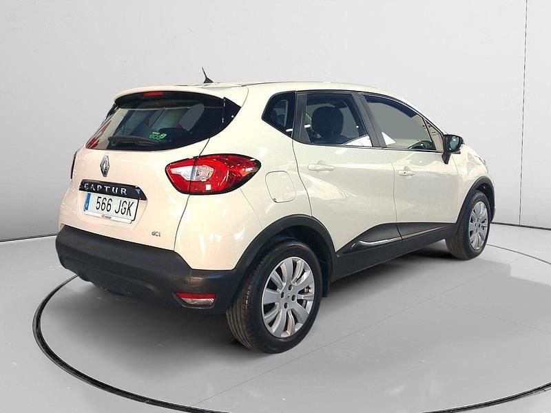 Usado Renault Captur 90 CV (66 kW) 2015 SUV