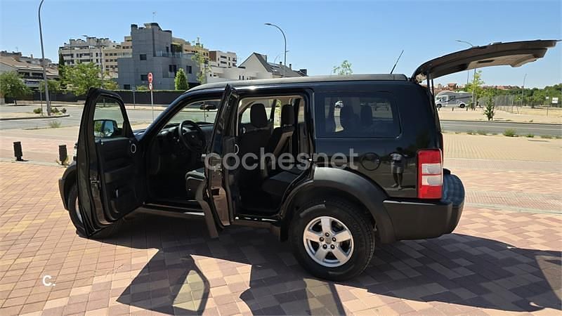 Negro Usado 2007 Dodge Nitro SXT SUV | 6500 € (Buen precio) - Imagen 1/2