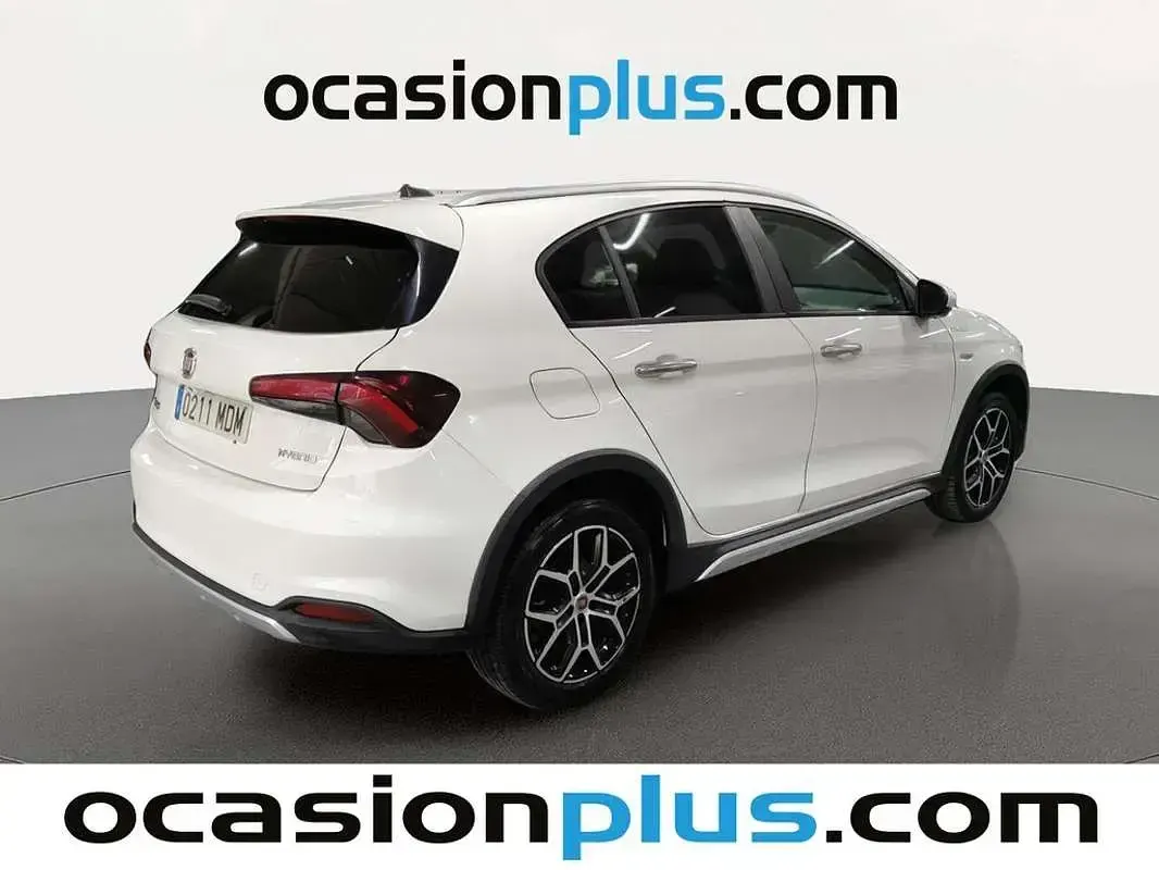 Usado Fiat Tipo Cross 131 CV (96 kW) 2023 Blanco Utilitario