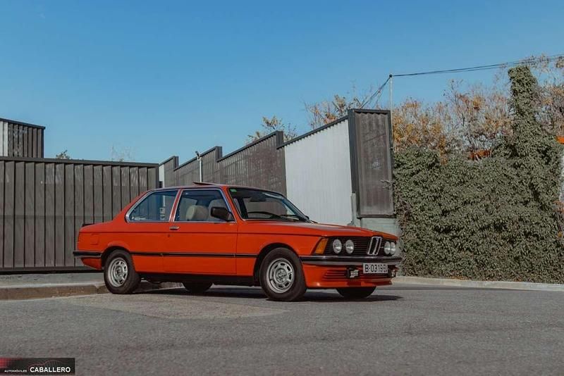 Usado BMW 316 90 CV (66 kW) 1982 Naranja Berlina