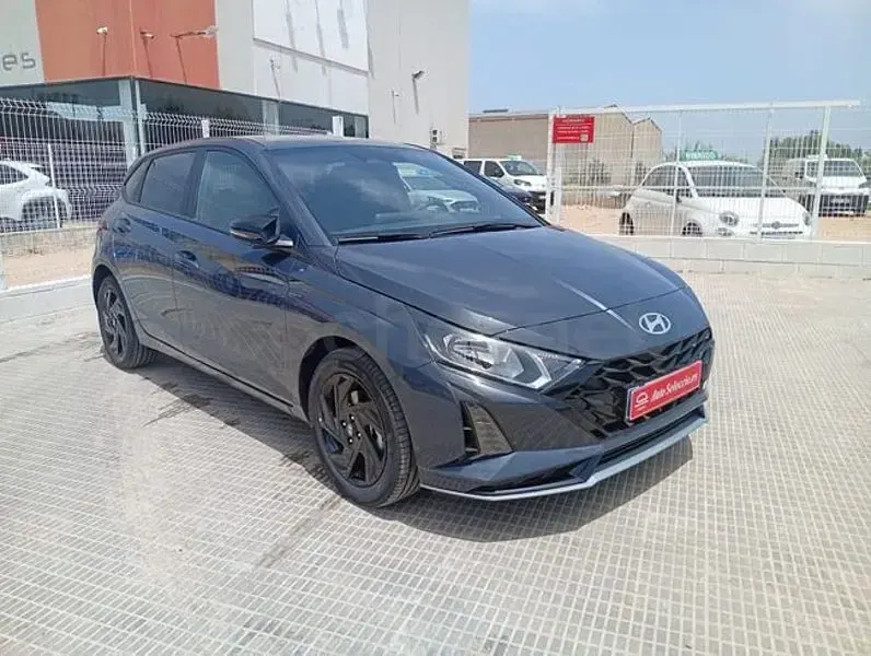 Nuevo Hyundai i20 Blackline 90 CV (66 kW) 2026 Negro Utilitario