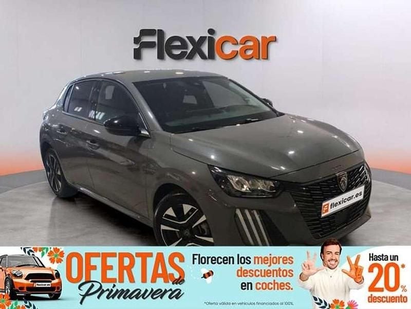 Usado Peugeot 208 Allure 101 CV (74 kW) 2025 Gris Utilitario