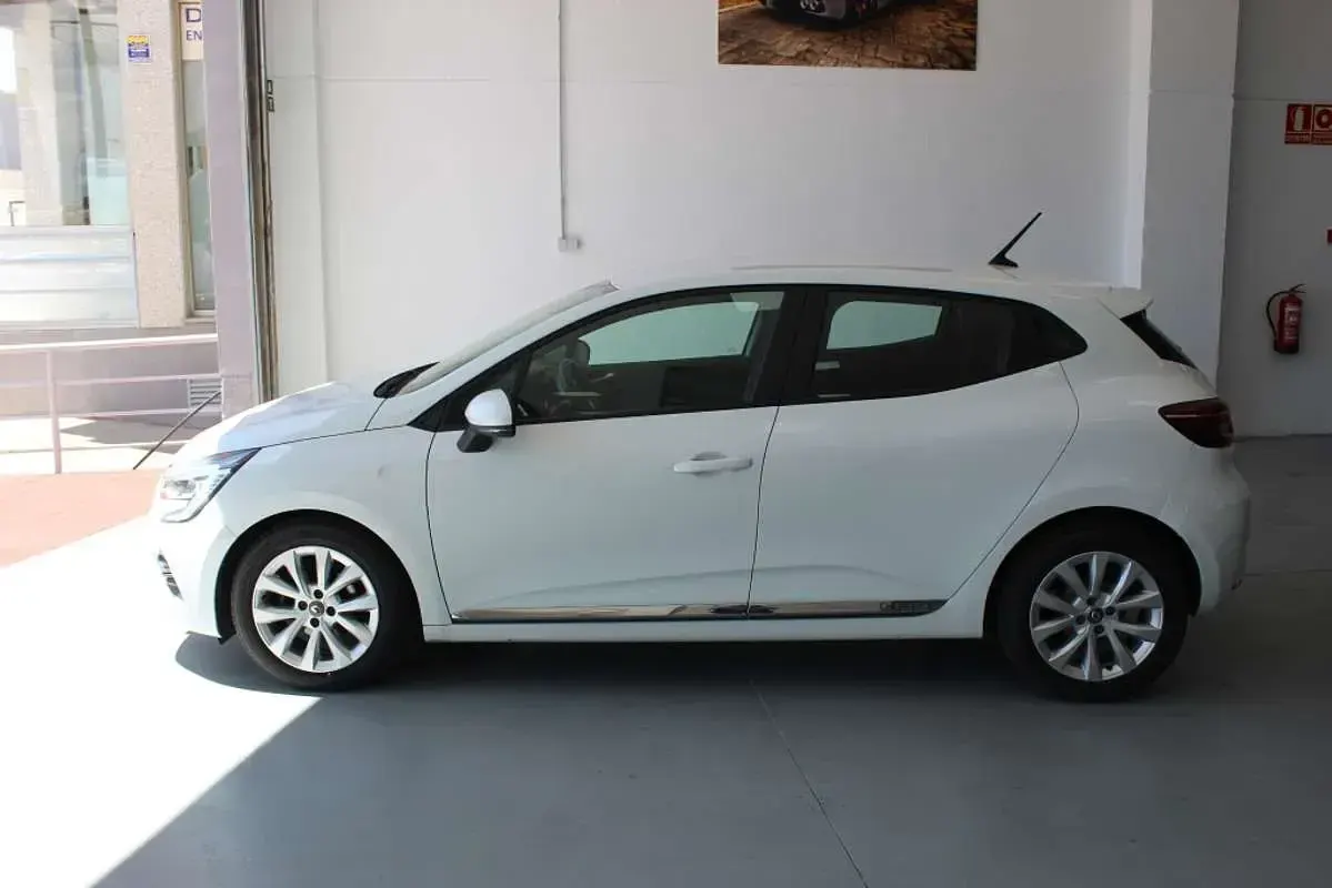 Usado Renault Clio Intens 101 CV (74 kW) 2020 Blanco Utilitario