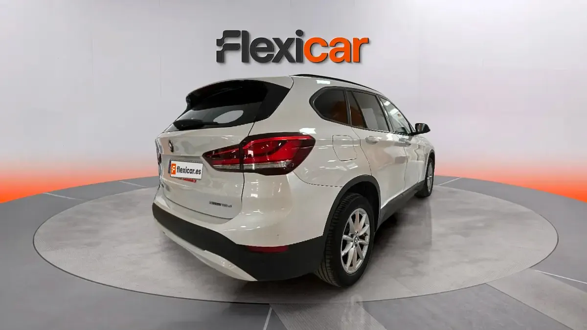 Używany BMW X1 116 KM (85 kW) 2020 Biały SUV