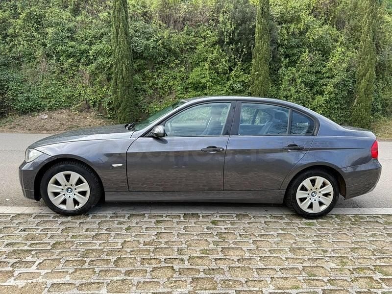 Usado BMW 320 150 CV (110 kW) 2006 Gris / plata Berlina