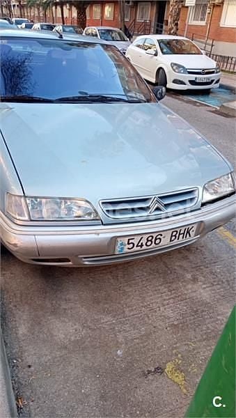 Usado Citroën Xantia 90 CV (66 kW) 2001 Azul Berlina