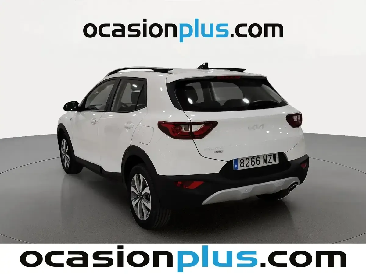 Usado Kia Stonic 100 CV (73 kW) 2025 Blanco SUV