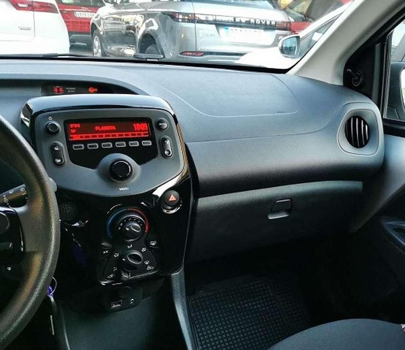 Usado Citroën C1 Feel 72 CV (52 kW) 2021 Azul Utilitario