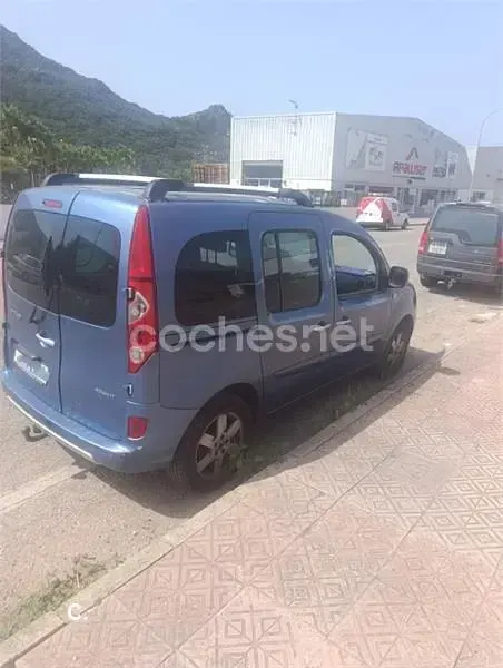 Usado Renault Kangoo Expression 90 CV (66 kW) 2011 Azul Monovolumen