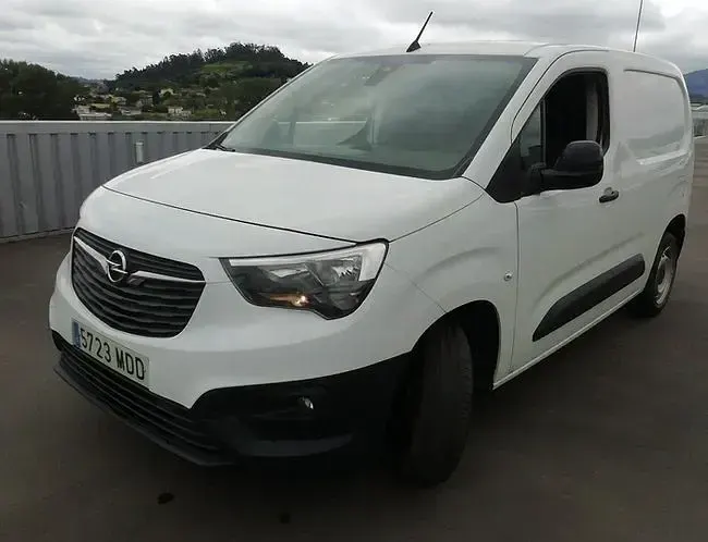 Usado Opel Combo S 100 CV (73 kW) 2022 Blanco Monovolumen