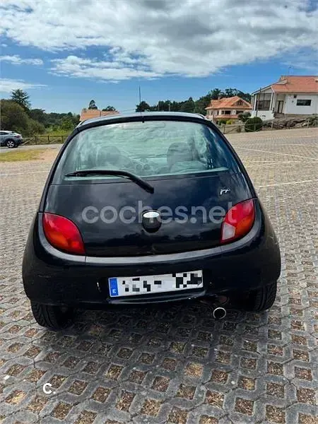 Usado Ford Ka 60 CV (44 kW) 2001 Negro Utilitario