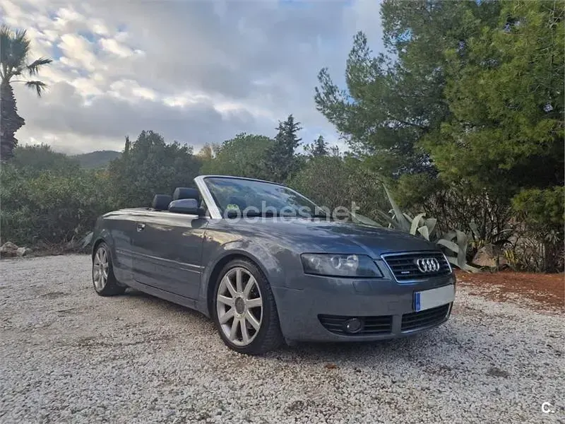 Usado Audi A4 Cabriolet 220 CV (161 kW) 2004 Azul Descapotable