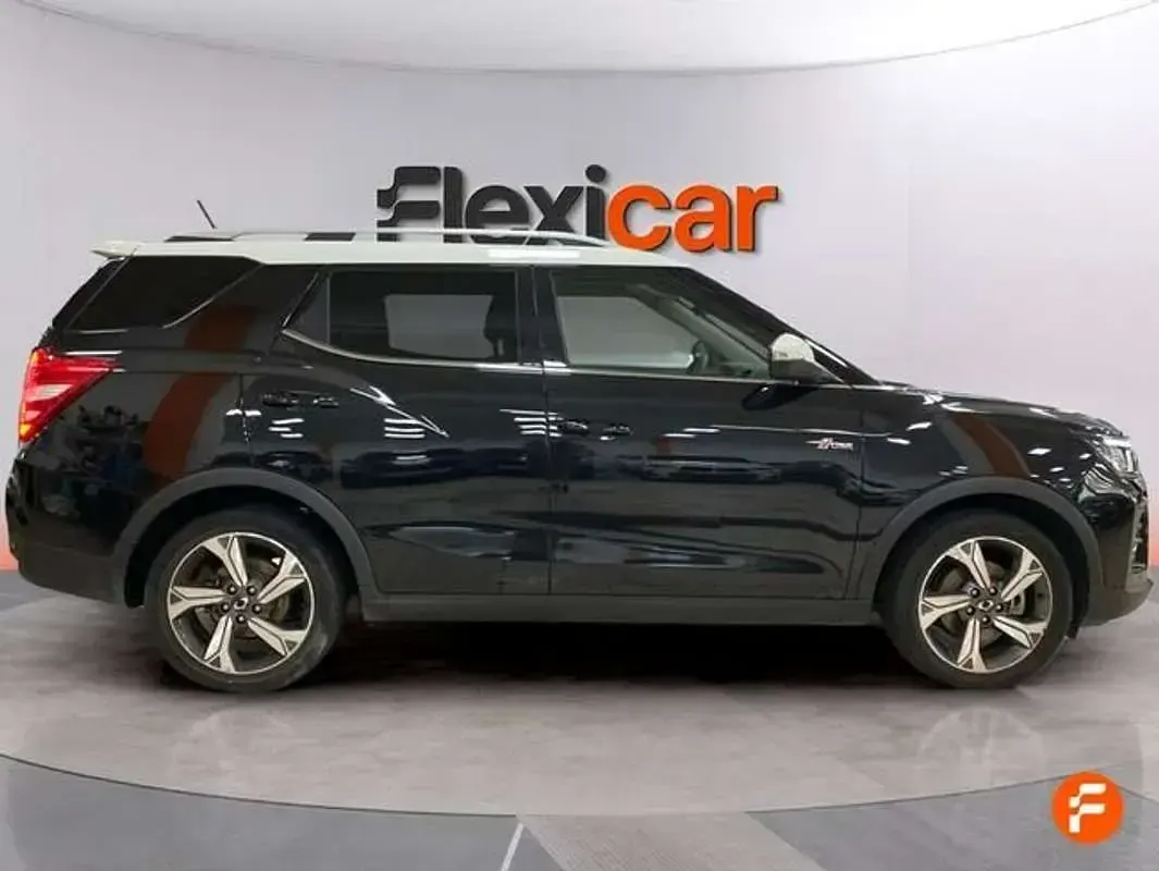Usado SsangYong Tivoli Limited 163 CV (119 kW) 2023 Negro SUV