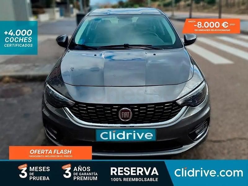 Usado Fiat Tipo Easy 120 CV (88 kW) 2018 Gris / plata Berlina