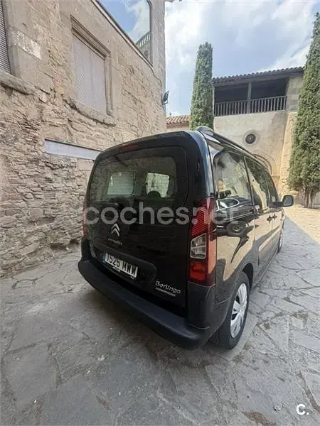 Usado Citroën Berlingo XTR 92 CV (67 kW) 2013 Negro Monovolumen