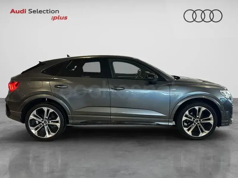 Usado Audi Q3 Sportback Ambiente 150 CV (110 kW) 2020 Gris / plata SUV