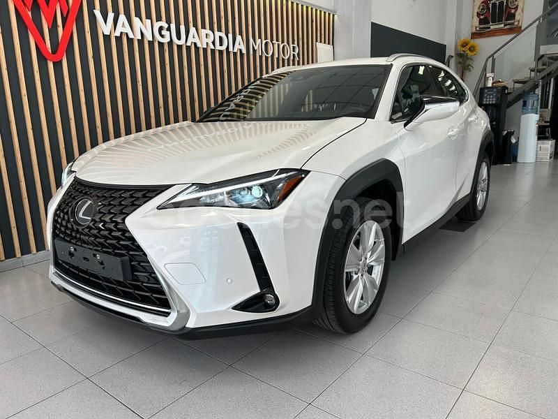 Usado Lexus UX Business Edition 184 CV (135 kW) 2021 Blanco SUV
