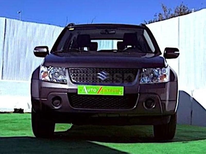Usado Suzuki Grand Vitara 129 CV (94 kW) 2010 Negro SUV