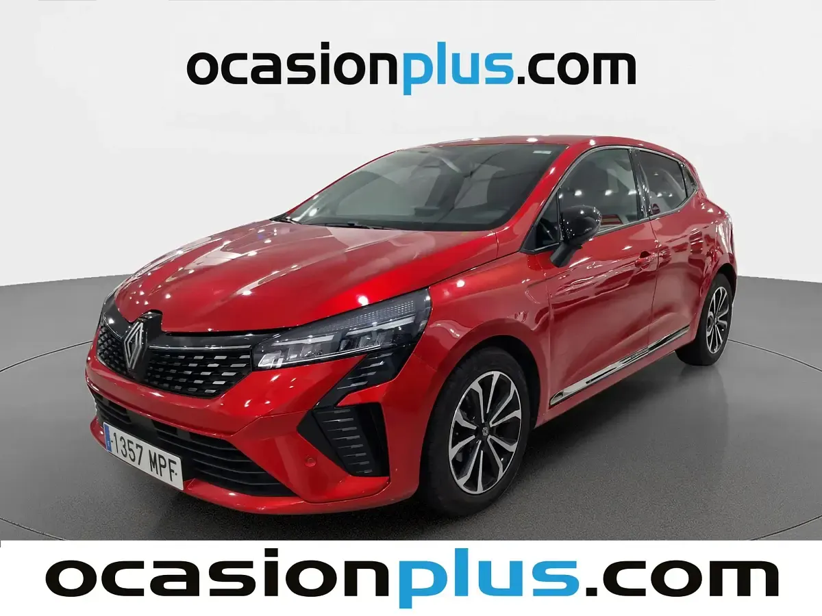Usado Renault Clio Techno 91 CV (66 kW) 2024 Rojo Utilitario
