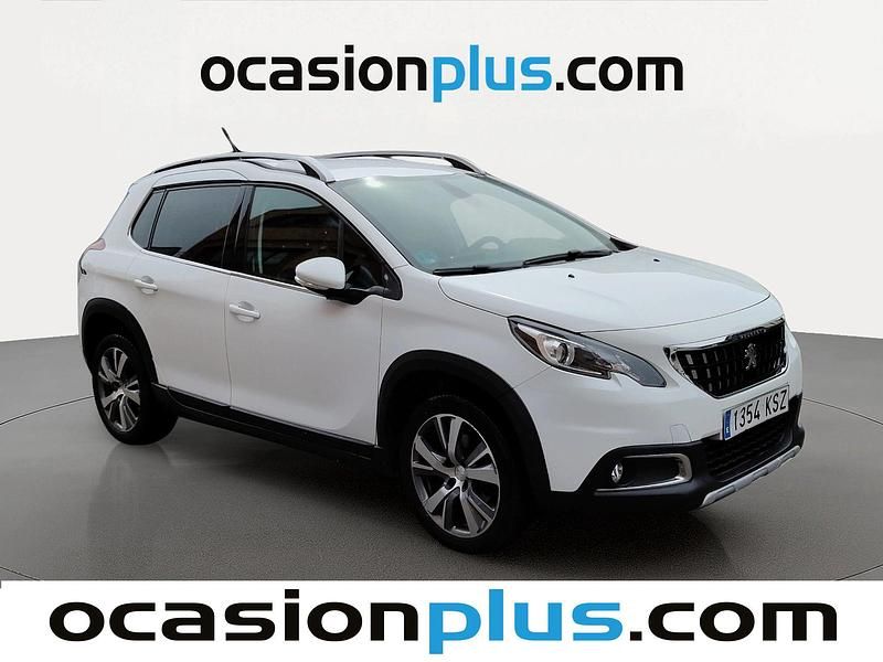 Usado Peugeot 2008 Allure 120 CV (88 kW) 2019 Blanco SUV