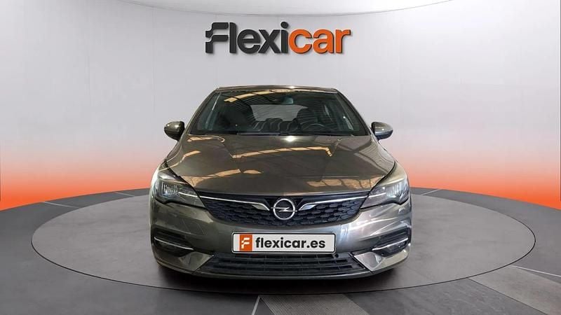 Usado Opel Astra Business Elegance 145 CV (106 kW) 2020 Gris Familiar