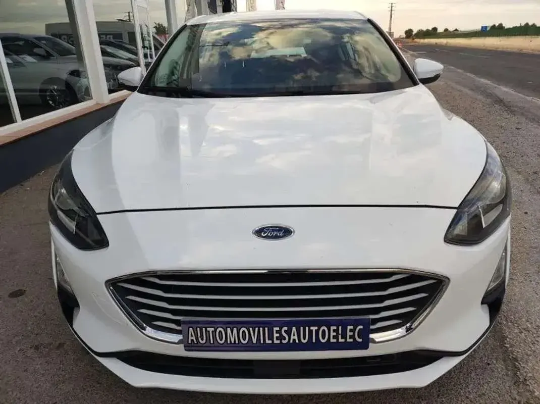 Usado Ford Focus 120 CV (88 kW) 2019 Blanco Utilitario