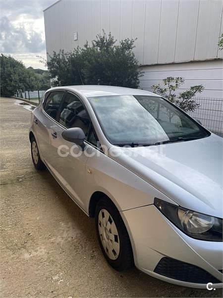 Usado Seat Ibiza Style 105 CV (77 kW) 2010 Gris / plata Berlina