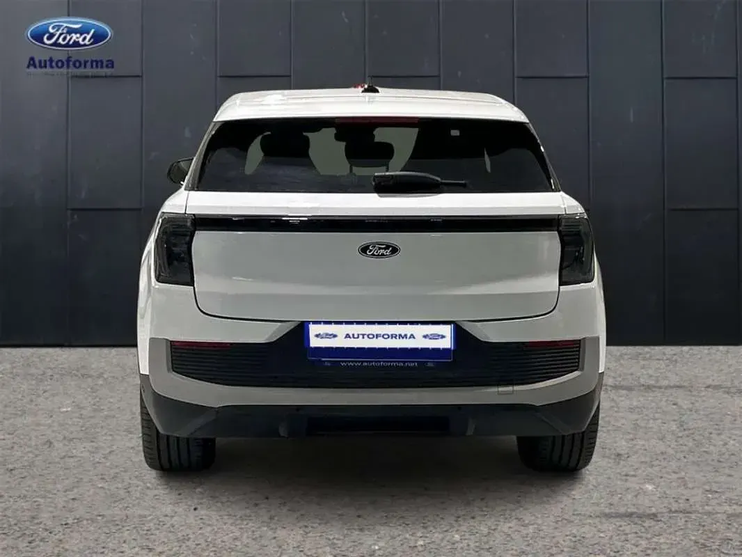 Usado Ford Explorer Premium 210 kW (286 CV) 2024 Blanco SUV