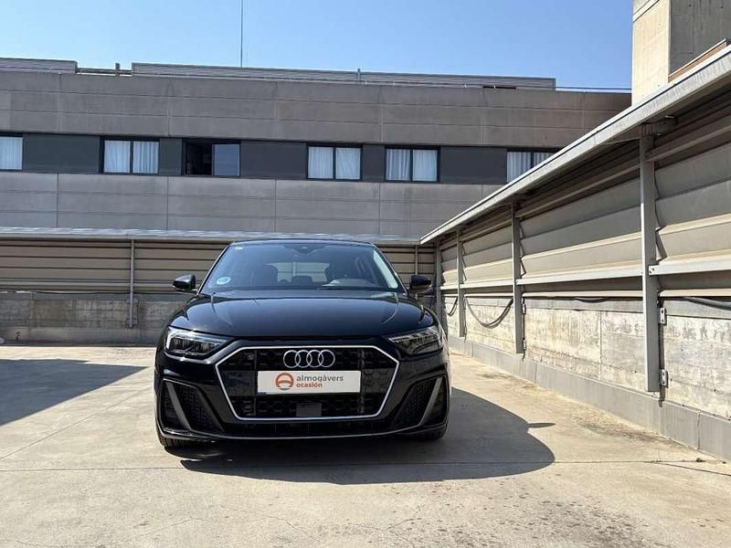 Usado Audi A1 116 CV (85 kW) 2020 Negro SUV