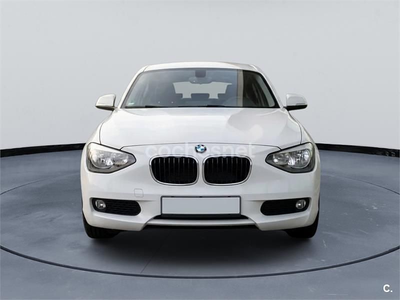 Usado BMW 118 Sport Line 143 CV (105 kW) 2013 Blanco Utilitario