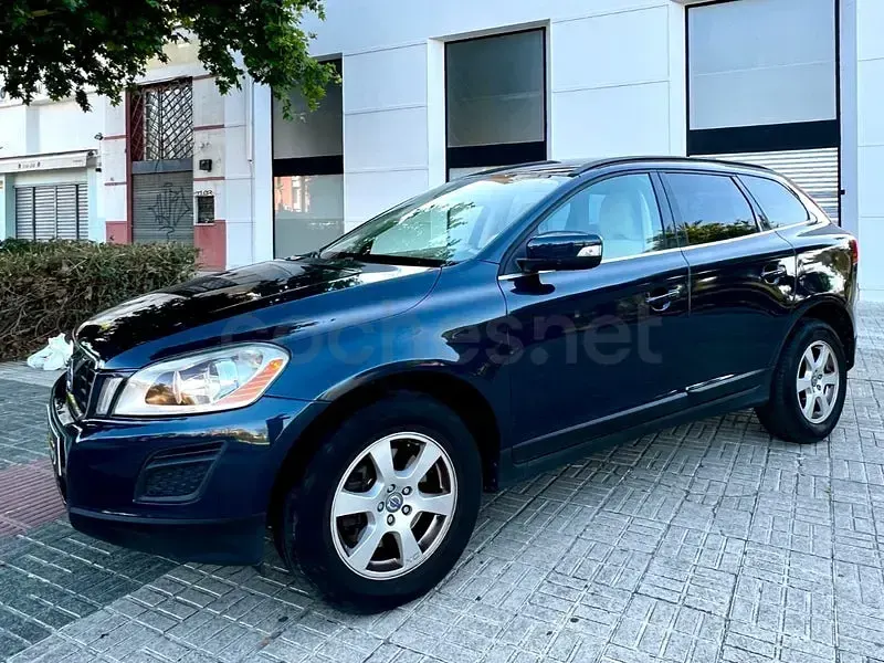 Usado Volvo XC60 Momentum 163 CV (119 kW) 2013 Azul SUV