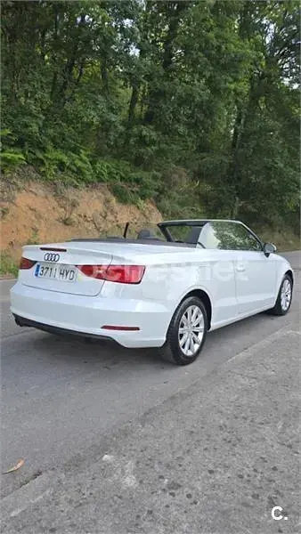 Usado Audi A3 Cabriolet Ambition 150 CV (110 kW) 2014 Blanco Descapotable