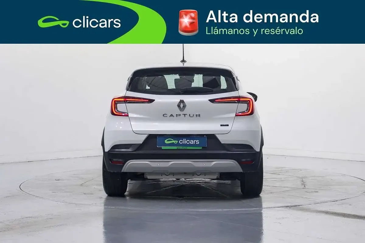 Usado Renault Captur Evolution 160 CV (117 kW) 2023 Blanco SUV