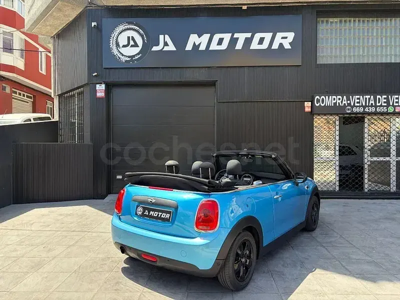 Usado Mini ONE 102 CV (75 kW) 2017 Azul Utilitario