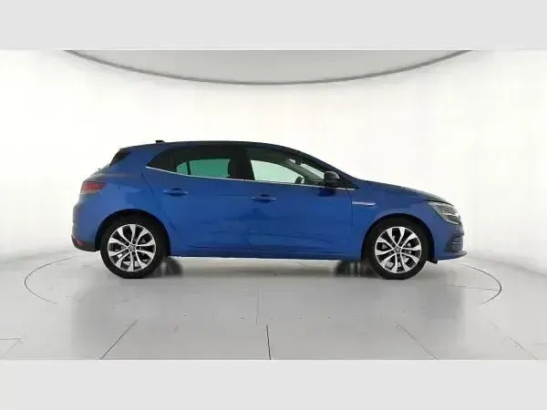 Usado Renault Mégane GrandTour Techno 140 CV (102 kW) 2024 Azul Familiar
