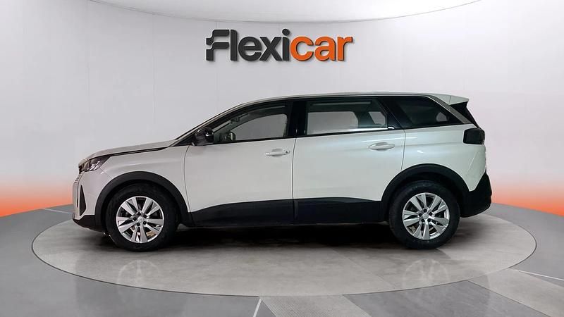 Usado Peugeot 5008 Active 131 CV (96 kW) 2021 Blanco SUV
