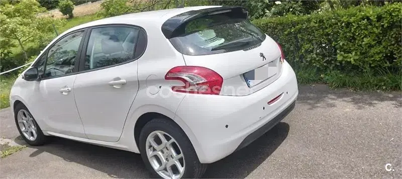 Occasion Peugeot 208 Active 68 ch (50 kW) 2012 Blanc Citadine