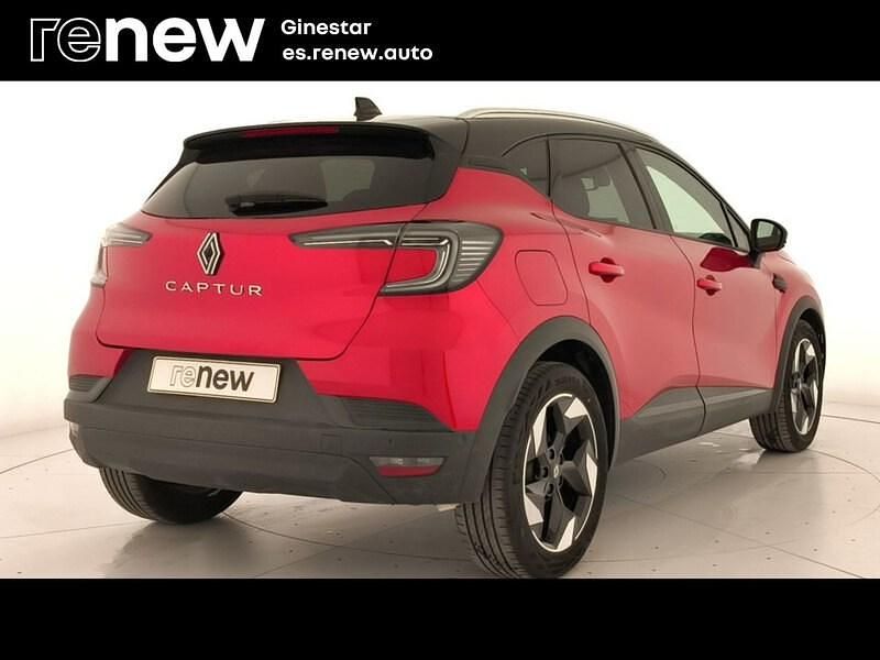 Käytetty Renault Captur Techno 101 HP (74 kW) 2025 Punainen Katumaasturi