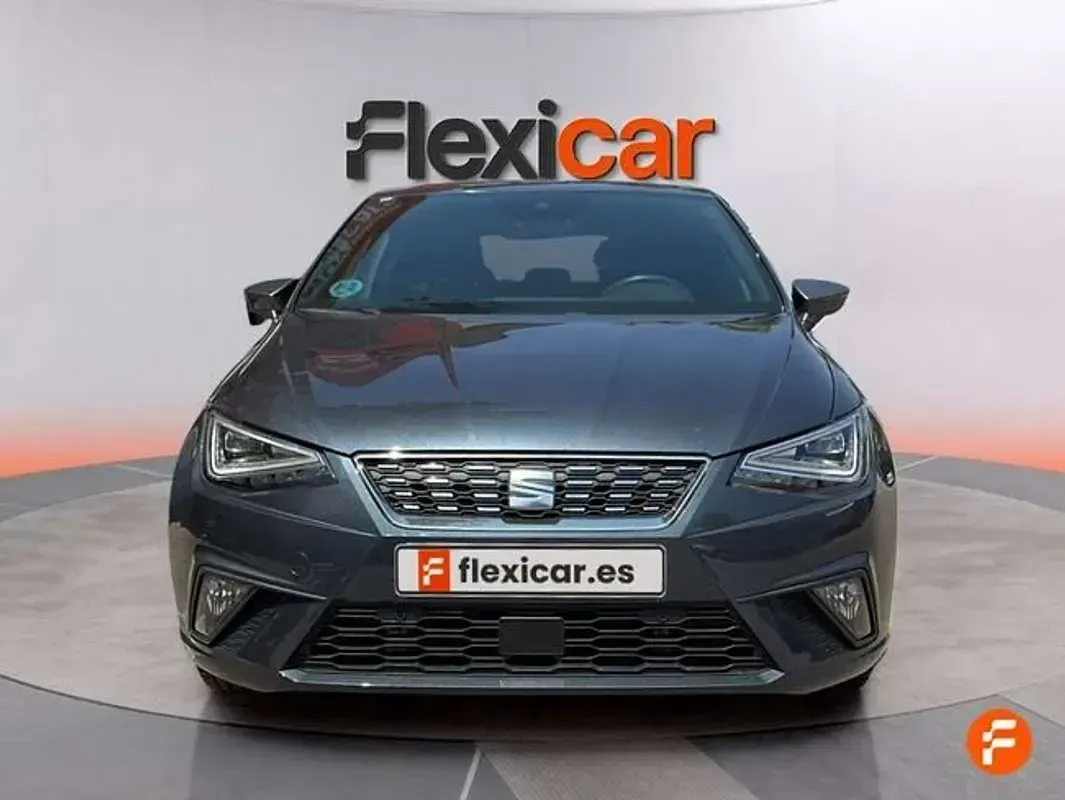 Usado Seat Ibiza Style 116 CV (85 kW) 2024 Gris Utilitario
